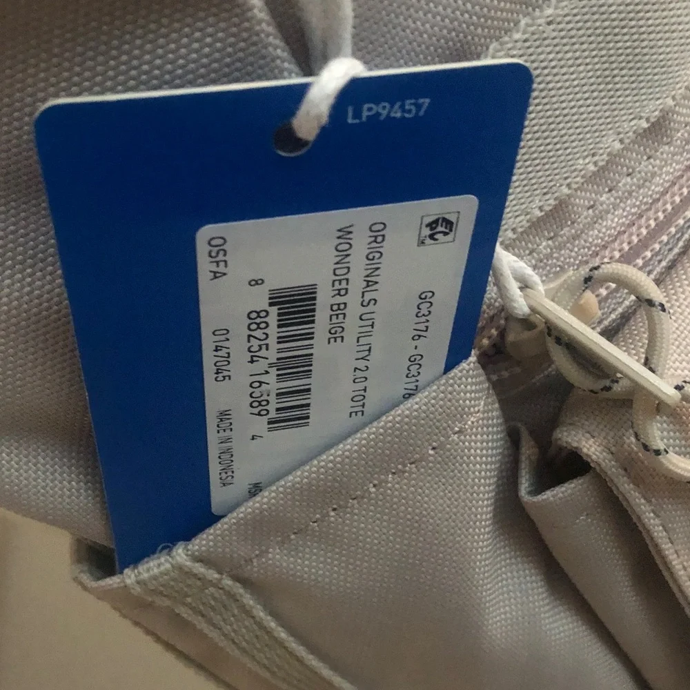 Adidas Women's Men’s Original Utility 2.0 Tote Crossbody Bag Purse Wonder Beige